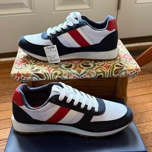 Stylish Men's Sneakers in Navy Blue, White, and Red